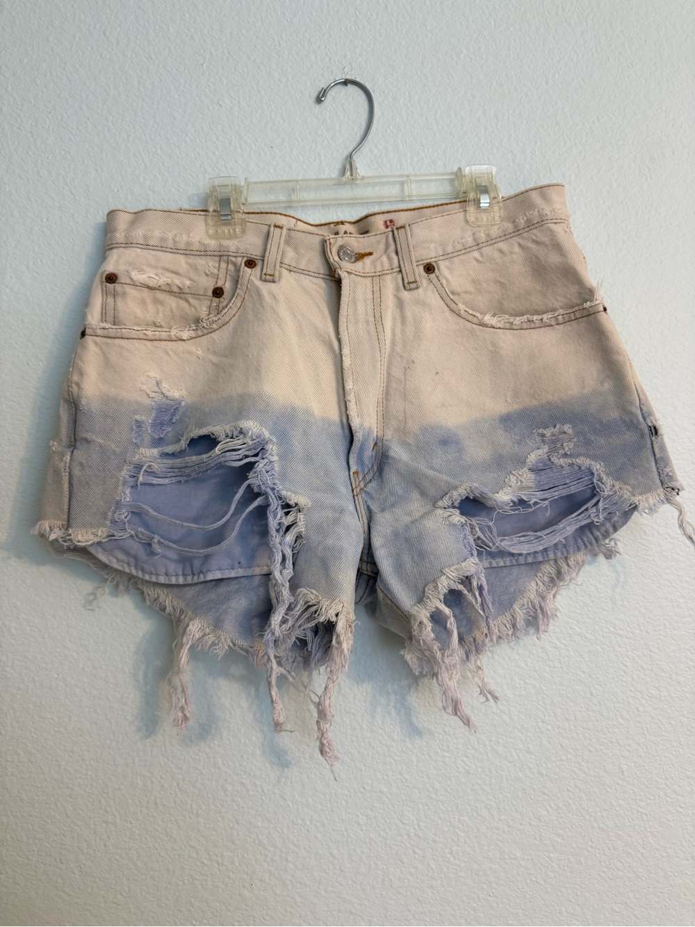 Vintage Levi's Women's Two-Tone Distressed Denim Shorts - Lavender & Cream